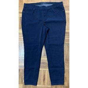 Maurices Jeggings. Size 20W short.